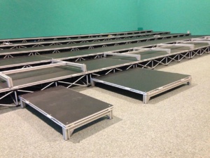 Scène IntelliStage Sur Mesure hauteur - de 20 cm ou +3, +4, +5, +6 cm Scène IntelliStage Sur Mesure hauteur - de 20 cm ou +3, +4, +5, +6 cm